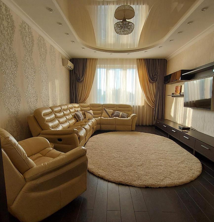 Просторі Апартаменти Kiev Bagian luar foto