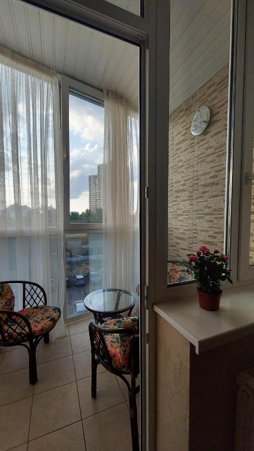 Просторі Апартаменти Kiev Bagian luar foto